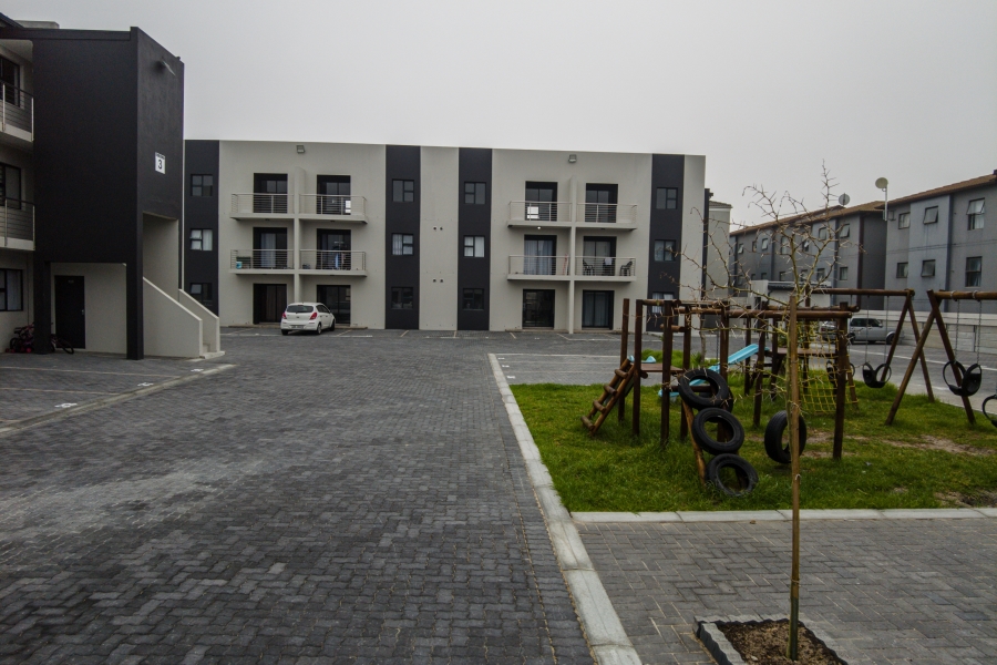 2 Bedroom Property for Sale in Parklands Western Cape